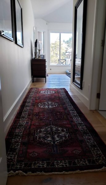 High Quality Hand-Knotted Area Rug
